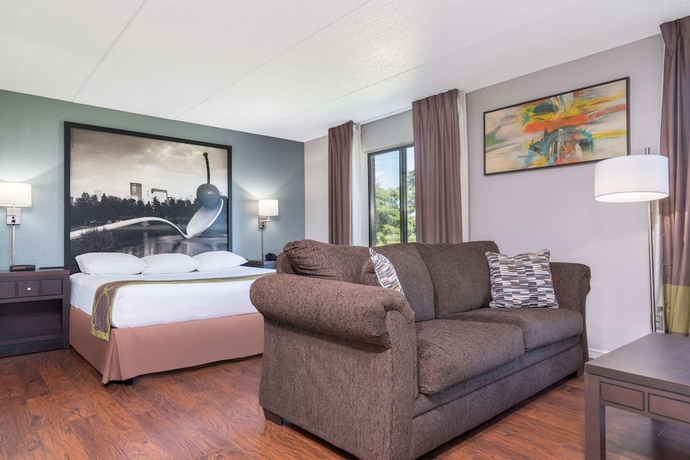Imagen de la habitación del Hotel Super 8 By Wyndham Bloomington/airport. Foto 9