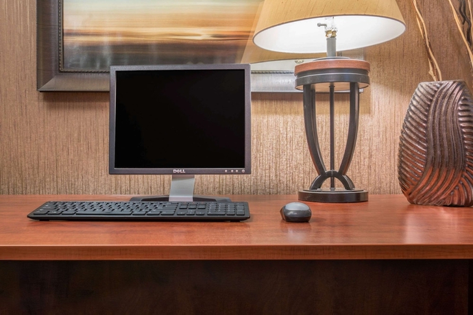 Imagen de los interiores del Hotel Super 8 By Wyndham Bloomington/airport. Foto 15