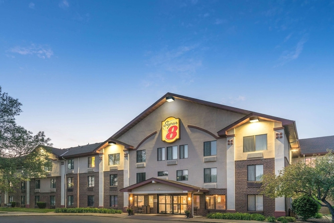 Imagen general del Hotel Super 8 By Wyndham Bloomington/airport. Foto 2