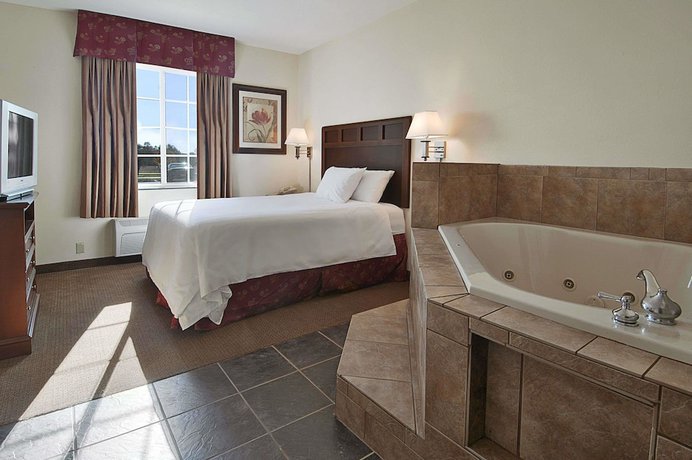 Imagen de la habitación del Hotel Super 8 By Wyndham Bowling Green North. Foto 2