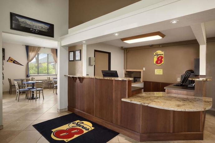 Imagen de los interiores del Hotel Super 8 By Wyndham Bozeman. Foto 13