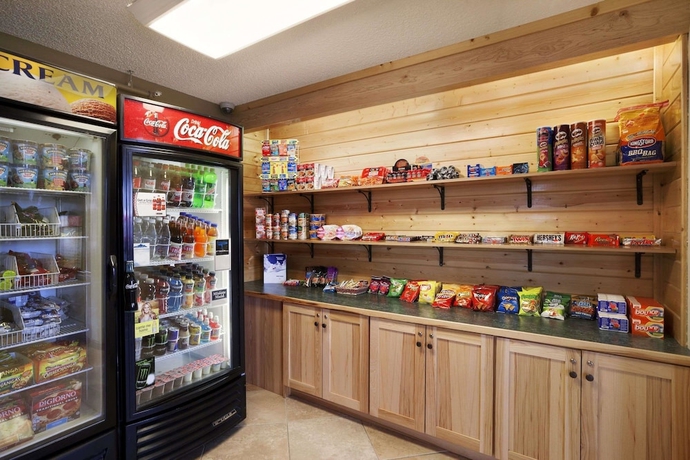 Imagen de los interiores del Hotel Super 8 By Wyndham Bozeman. Foto 14