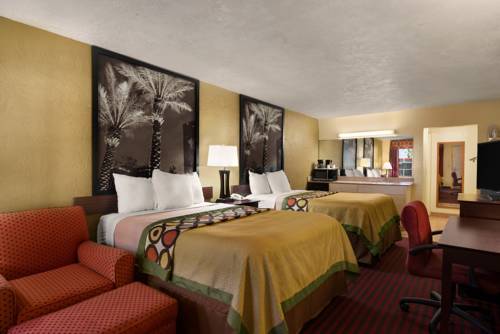 Imagen de la habitación del Hotel Super 8 By Wyndham Bradenton Sarasota Area. Foto 6
