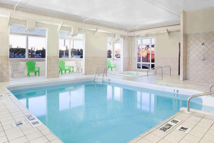 Imagen de los interiores del Hotel Super 8 By Wyndham Brandon Mb. Foto 16