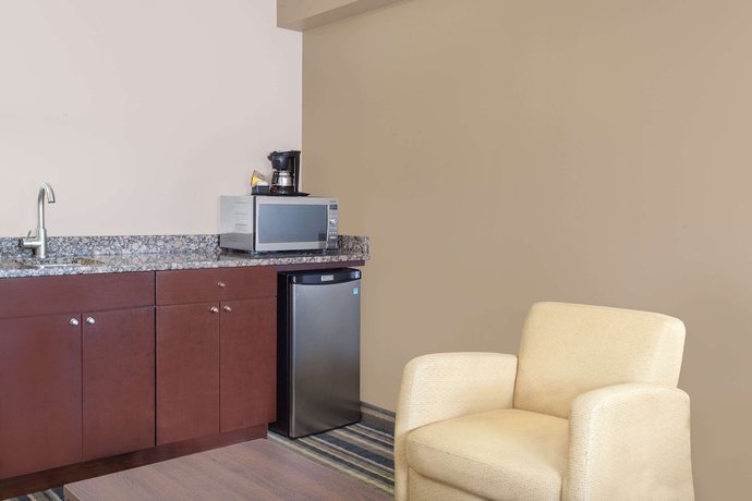 Imagen de la habitación del Hotel Super 8 By Wyndham Brandon Mb. Foto 6