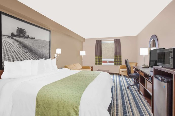 Imagen de la habitación del Hotel Super 8 By Wyndham Brandon Mb. Foto 9