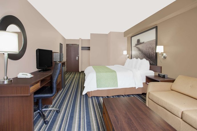 Imagen de la habitación del Hotel Super 8 By Wyndham Brandon Mb. Foto 12