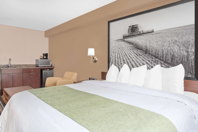 Imagen de la habitación del Hotel Super 8 By Wyndham Brandon Mb. Foto 14