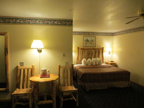 Imagen de la habitación del Hotel Super 8 By Wyndham Bridgeview Of Mackinaw City. Foto 13