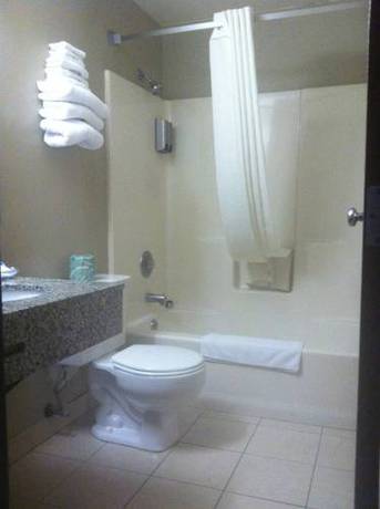 Imagen de la habitación del Hotel Super 8 By Wyndham Bridgeview/chicago Area. Foto 11
