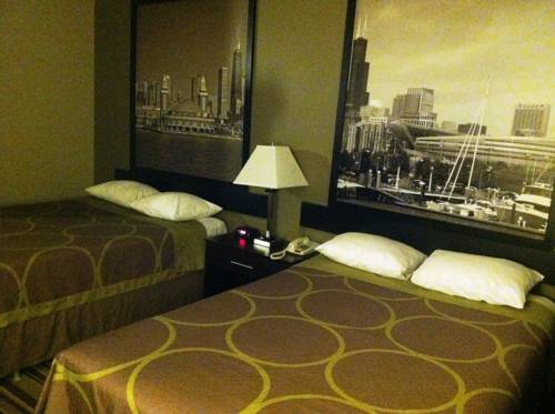 Imagen de la habitación del Hotel Super 8 By Wyndham Bridgeview/chicago Area. Foto 13