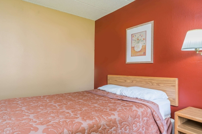 Imagen de la habitación del Hotel Super 8 By Wyndham Brooklyn Center/mpls. Foto 2