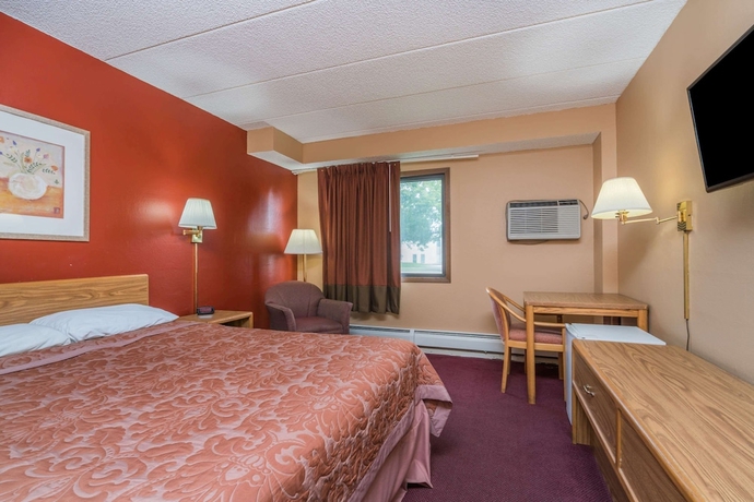 Imagen de la habitación del Hotel Super 8 By Wyndham Brooklyn Center/mpls. Foto 8