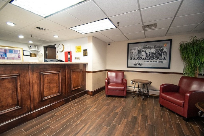 Imagen de los interiores del Hotel Super 8 By Wyndham Brooklyn Center/mpls. Foto 19