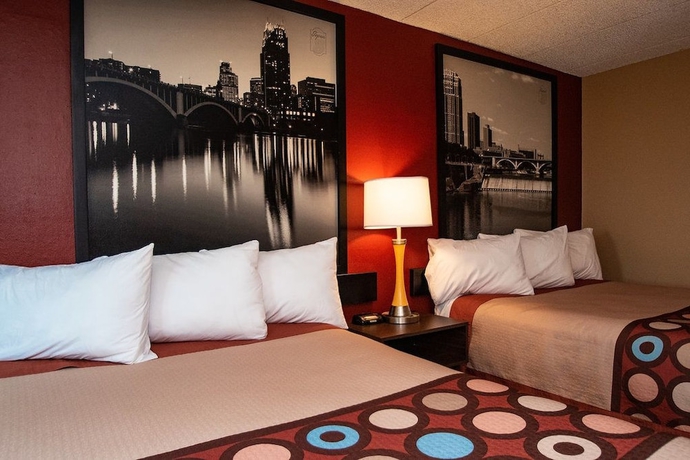 Imagen de la habitación del Hotel Super 8 By Wyndham Brooklyn Center/mpls. Foto 16