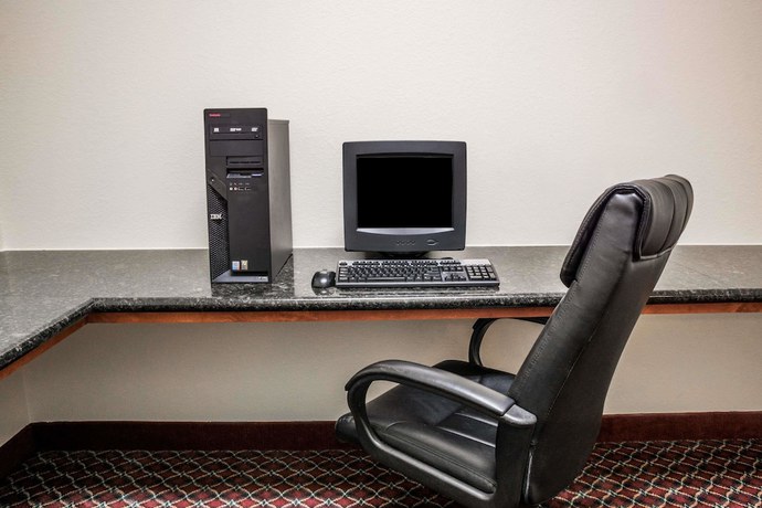 Imagen de los interiores del Hotel Super 8 By Wyndham Brookshire Tx. Foto 18