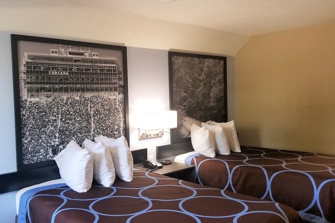 Imagen de la habitación del Hotel Super 8 By Wyndham Brownsburg. Foto 14
