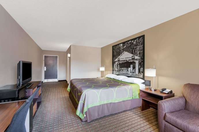 Imagen de la habitación del Hotel Super 8 By Wyndham Buffalo. Foto 2