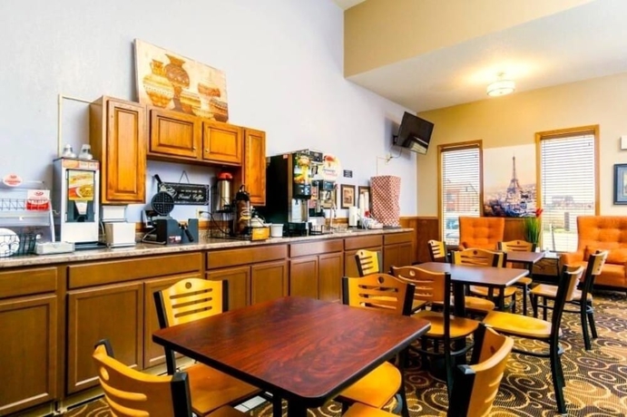 Imagen general del Hotel Super 8 By Wyndham Burlington. Foto 1