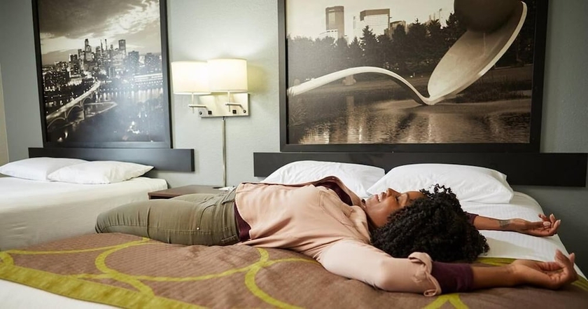 Imagen de la habitación del Hotel Super 8 By Wyndham Burlington. Foto 7