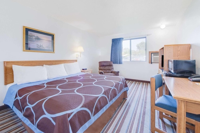 Imagen de la habitación del Hotel Super 8 By Wyndham Burlington. Foto 10