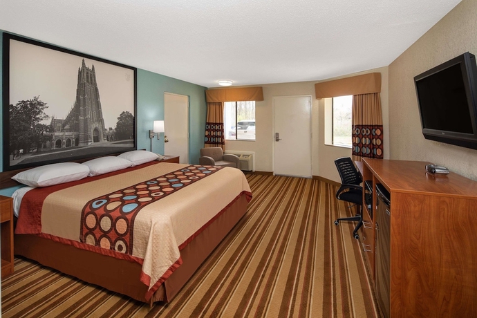 Imagen de la habitación del Hotel Super 8 By Wyndham Burlington Nc. Foto 11