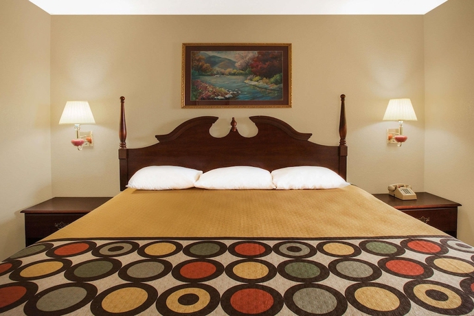 Imagen de la habitación del Hotel Super 8 By Wyndham Cabot. Foto 5