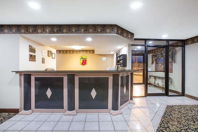Imagen de los interiores del Hotel Super 8 By Wyndham Cabot. Foto 15