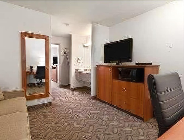 Imagen de la habitación del Hotel Super 8 By Wyndham Calgary Shawnessy Area. Foto 8