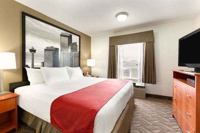 Imagen de la habitación del Hotel Super 8 By Wyndham Calgary Shawnessy Area. Foto 12