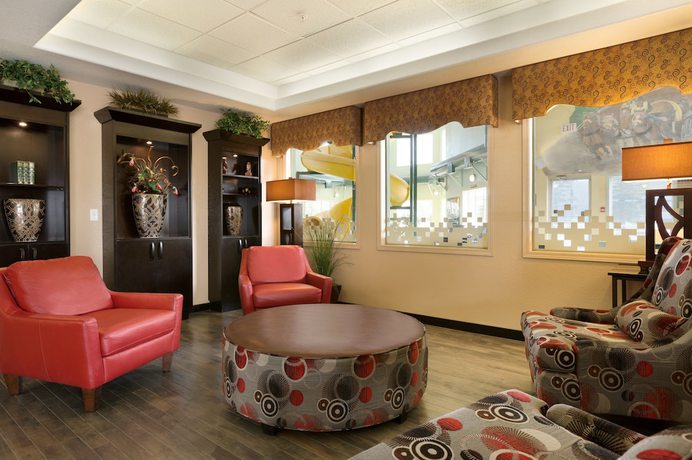 Imagen de los interiores del Hotel Super 8 By Wyndham Calgary Shawnessy Area. Foto 18
