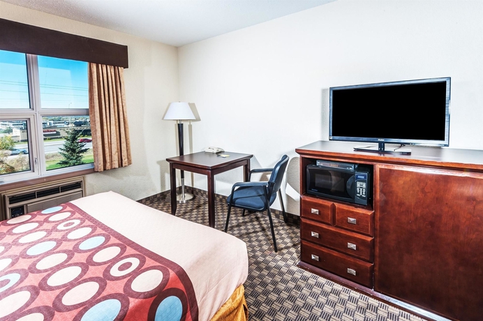 Imagen de la habitación del Hotel Super 8 By Wyndham Calgary/airport. Foto 4