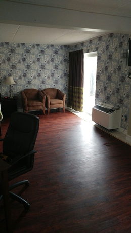 Imagen de la habitación del Hotel Super 8 By Wyndham Cambridge/kitchener/waterloo Area. Foto 8