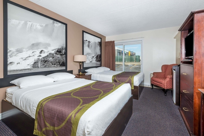Imagen de la habitación del Hotel Super 8 By Wyndham Cambridge/kitchener/waterloo Area. Foto 10