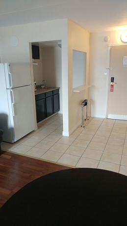 Imagen de la habitación del Hotel Super 8 By Wyndham Cambridge/kitchener/waterloo Area. Foto 16