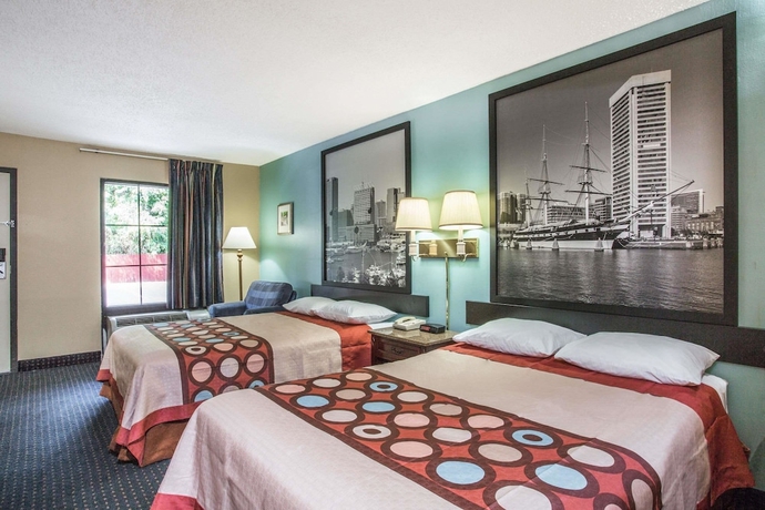 Imagen de la habitación del Hotel Super 8 By Wyndham Camp Springs/andrews Afb Dc Area. Foto 12