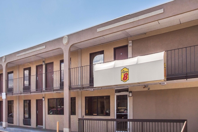 Imagen general del Hotel Super 8 By Wyndham Camp Springs/andrews Afb Dc Area. Foto 2