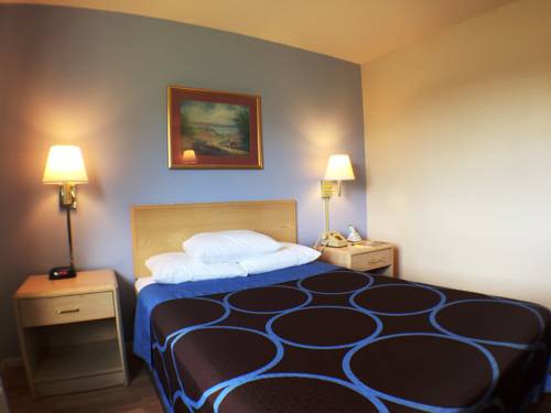 Imagen de la habitación del Hotel Super 8 By Wyndham Canandaigua. Foto 4