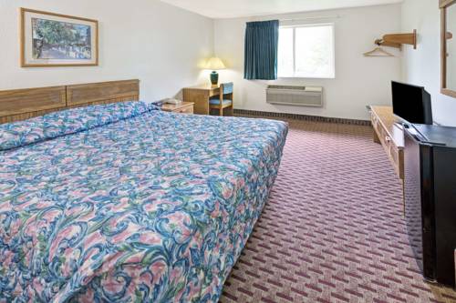 Imagen de la habitación del Hotel Super 8 By Wyndham Canonsburg/pittsburgh Area. Foto 3
