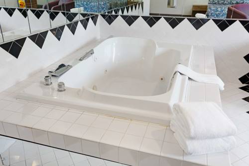 Imagen de la habitación del Hotel Super 8 By Wyndham Canonsburg/pittsburgh Area. Foto 9