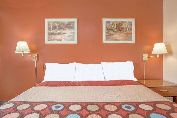 Imagen de la habitación del Hotel Super 8 By Wyndham Carlisle North. Foto 7