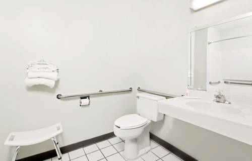 Imagen de la habitación del Hotel Super 8 By Wyndham Carlisle-south. Foto 6