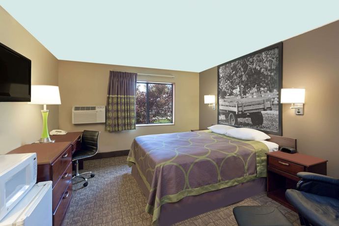 Imagen de la habitación del Hotel Super 8 By Wyndham Carroll. Foto 6