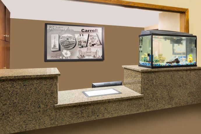 Imagen de los interiores del Hotel Super 8 By Wyndham Carroll. Foto 14