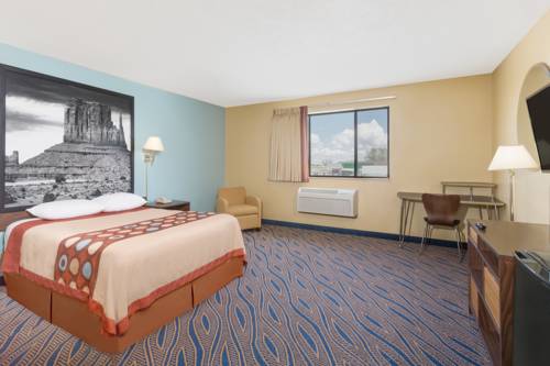 Imagen de la habitación del Hotel Super 8 By Wyndham Cedar City. Foto 8