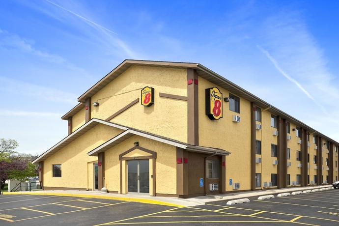 Imagen general del Hotel Super 8 By Wyndham Cedar Rapids. Foto 1
