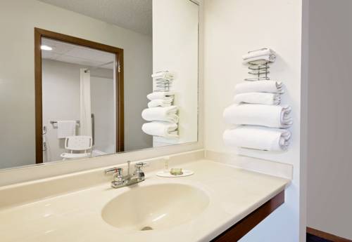 Imagen de la habitación del Hotel Super 8 By Wyndham Centerville. Foto 7