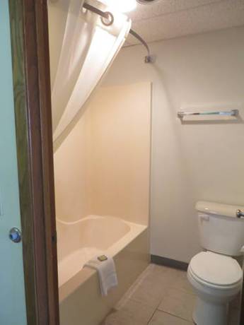 Imagen de la habitación del Hotel Super 8 By Wyndham Centerville. Foto 11