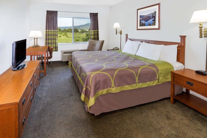 Imagen de la habitación del Hotel Super 8 By Wyndham Central Pt Medford. Foto 6