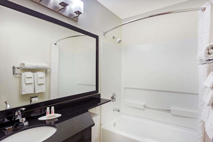 Imagen de la habitación del Hotel Super 8 By Wyndham Chandler Phoenix. Foto 8